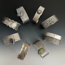 The Cuff - Scroll